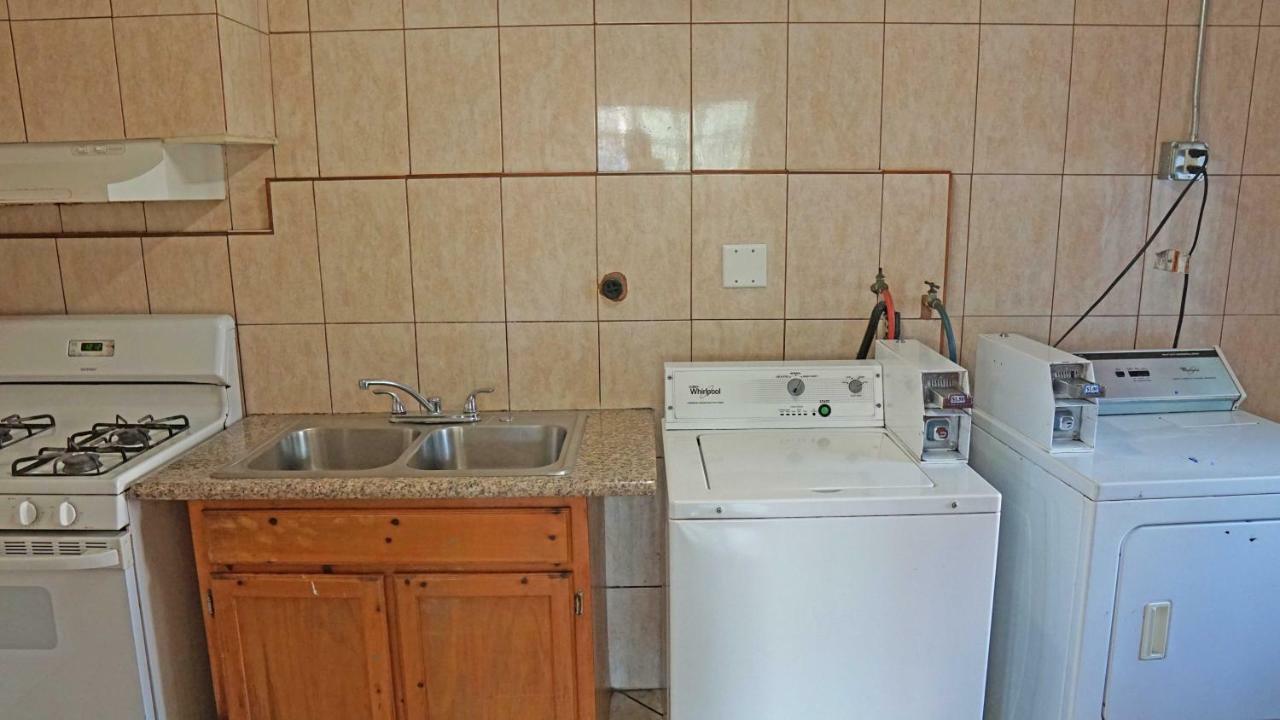 Antonio - Downtown Angeles, Near Hollywood Hotel 2*